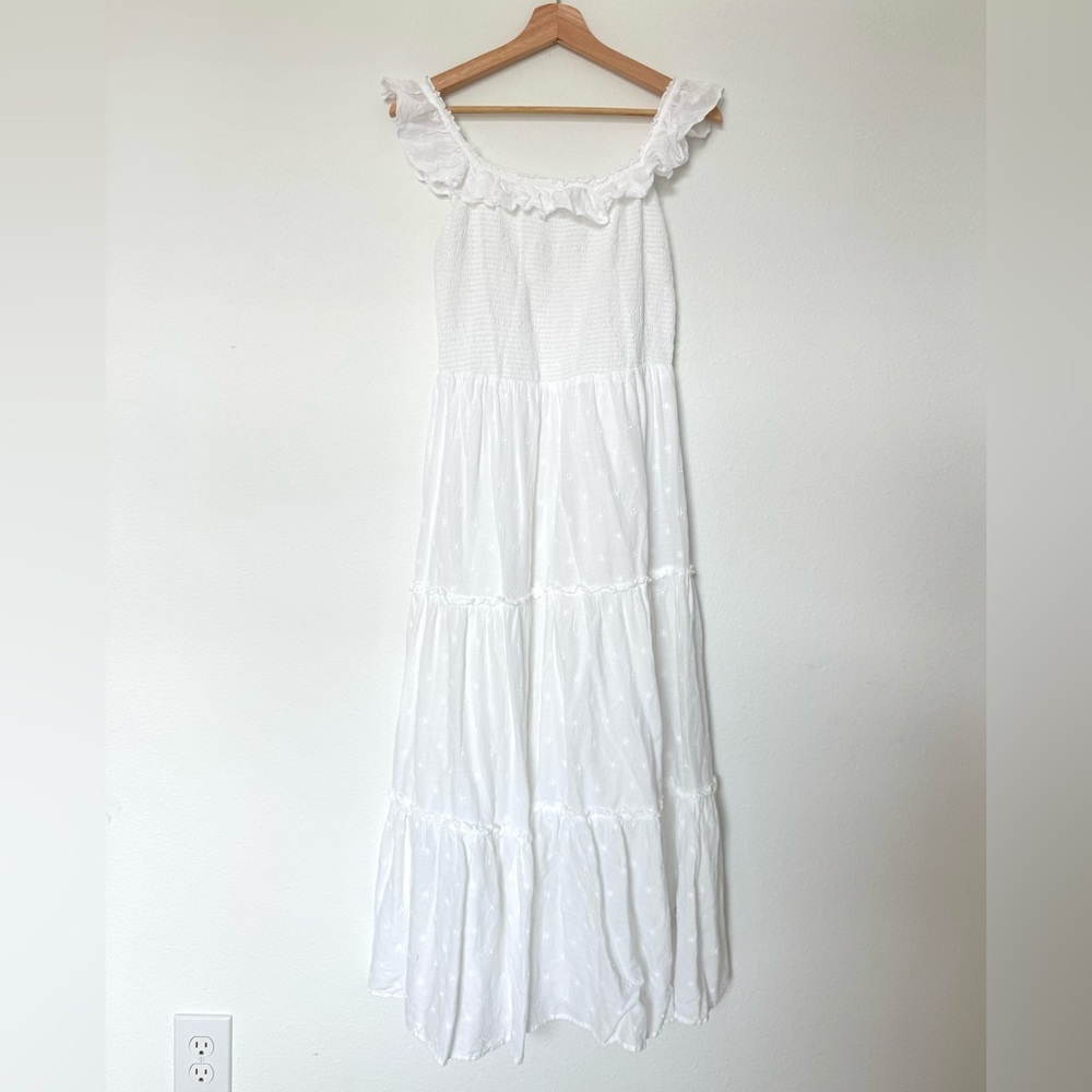 Old Navy White Embroidered Midi Dress M Smocked Cottagecore Ruffle Strap Tiered